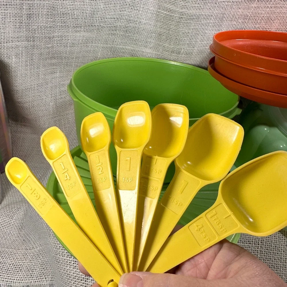 Tupperware vintage kitchen